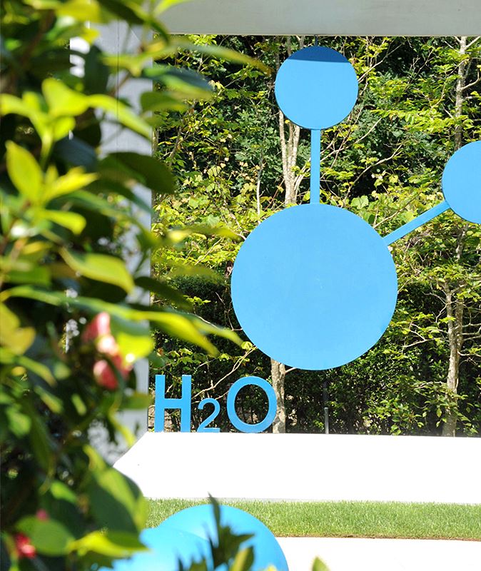H2O