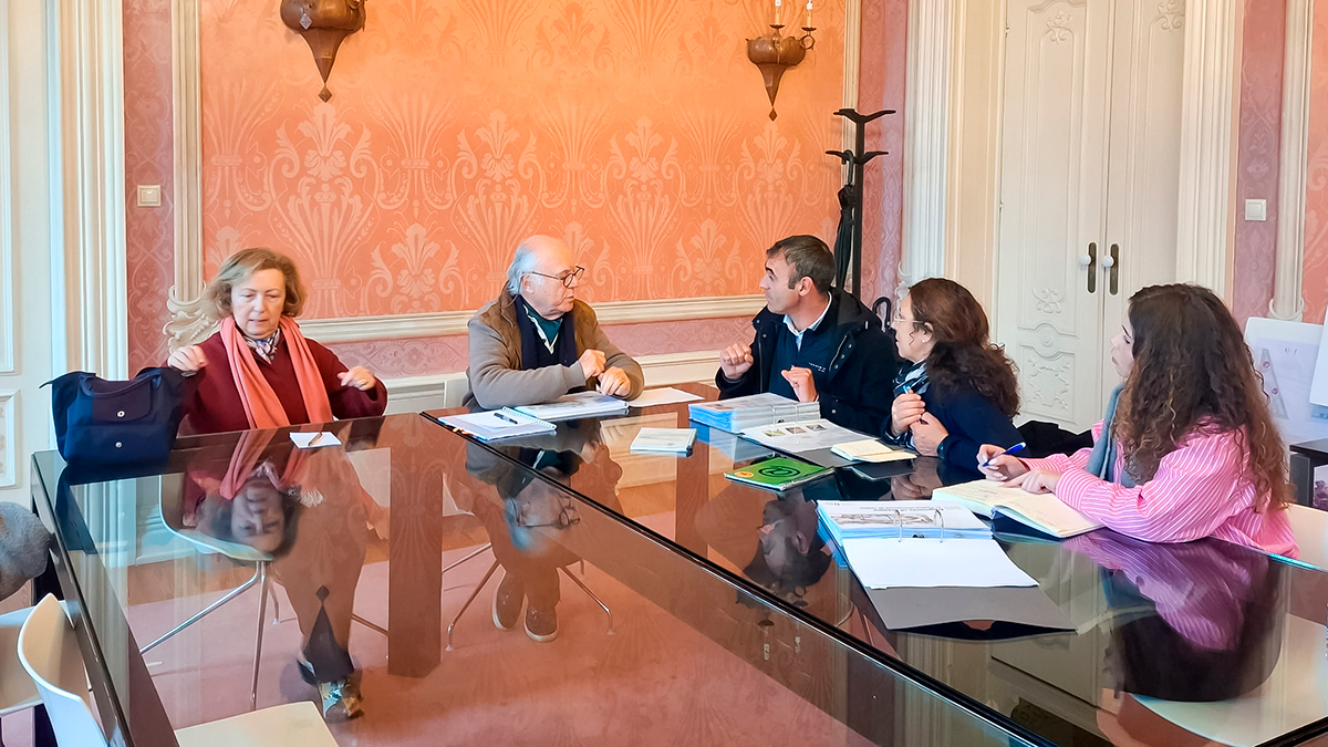Reunião de preparação para o 21º Festival Internacional de Jardins